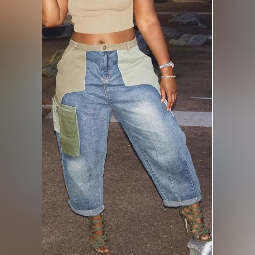 Plus size 28W-30W, 5X high waist jeans with wide legs 12 inches.